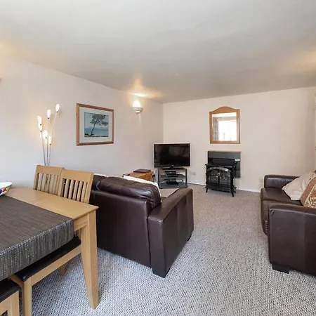 Cobblestones At Lovelady Shield *