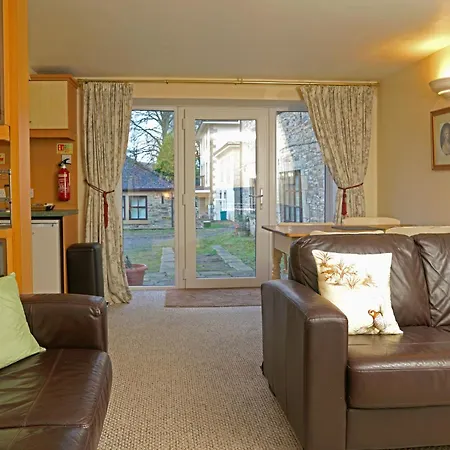 Cobblestones At Lovelady Shield